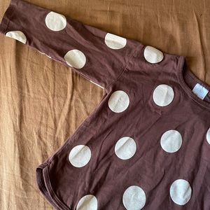 Brown polka dot kid’s top